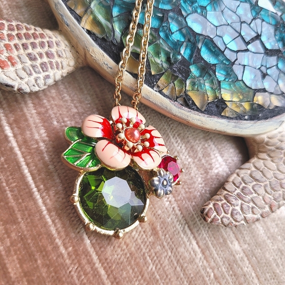 Emerald Green Hand Painted Pendant Necklace NWT - Picture 4 of 4